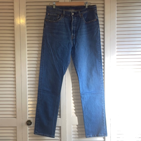 501 Original Fit Levi's Jeans - Picture 1 of 6